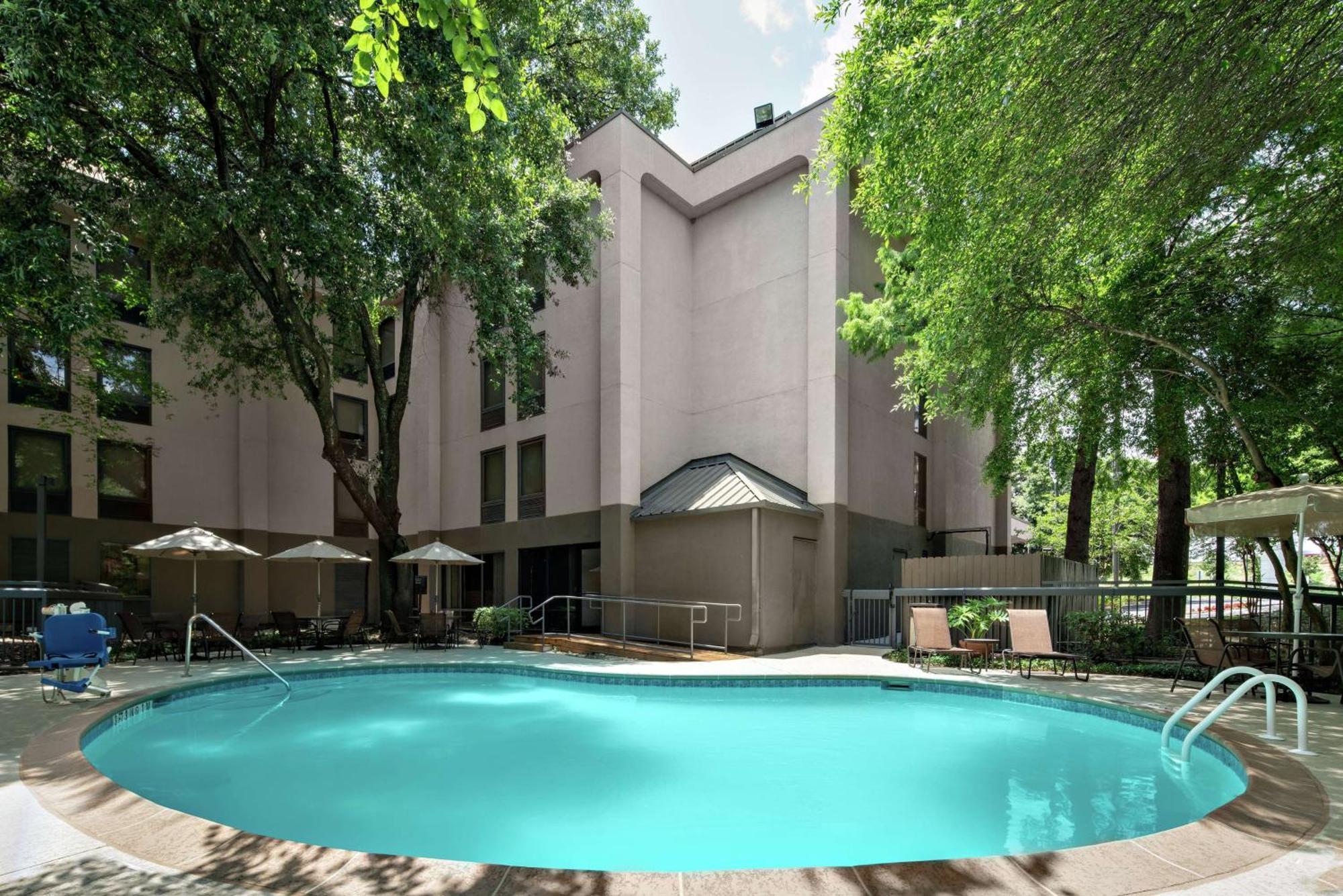 Hampton North Hotel