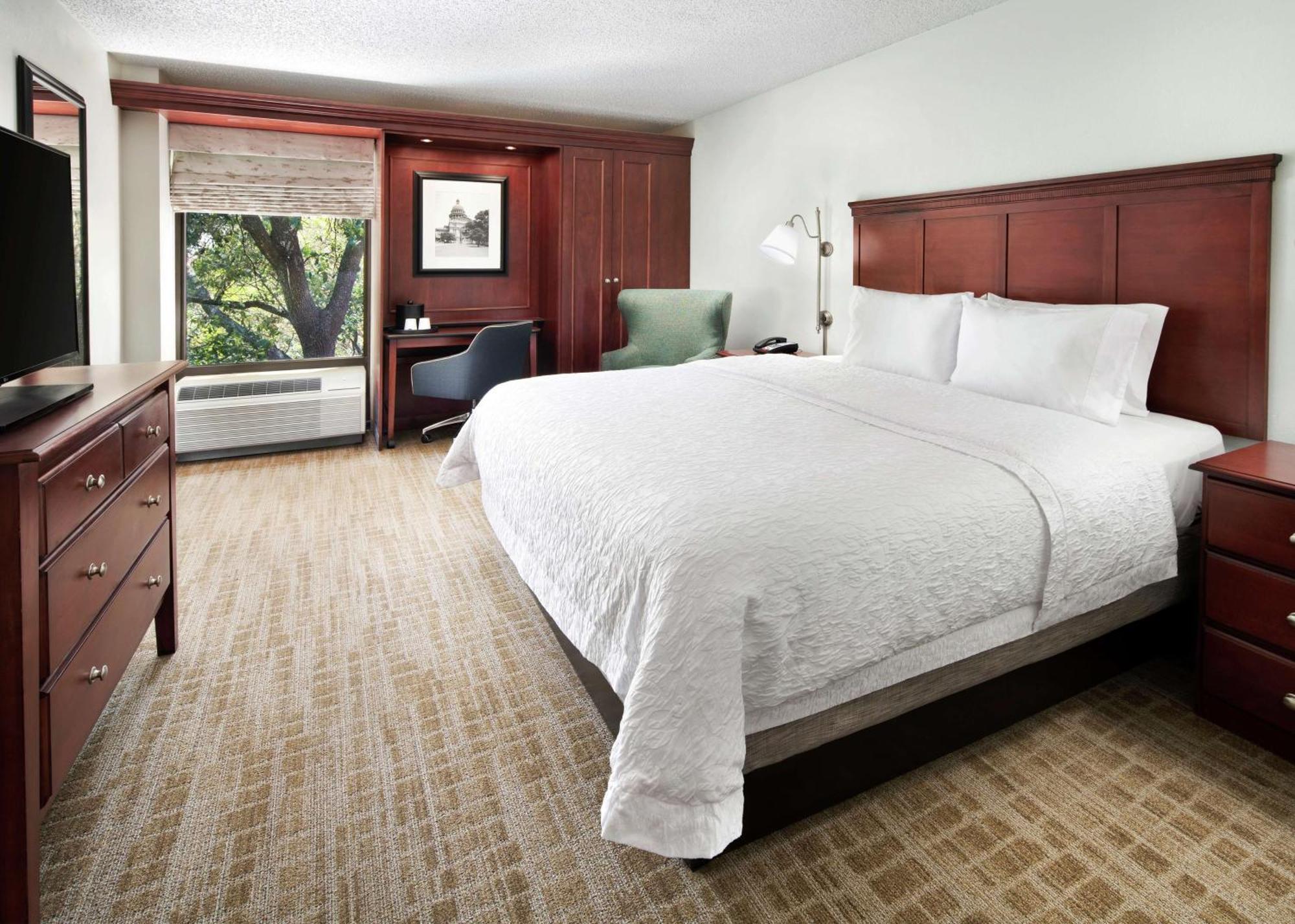 Hampton North Hotel 3*